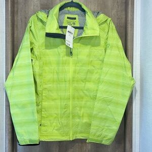 NWT Mountain Hard Wear Plasmic Ion Printed Rain Jacket women’s M